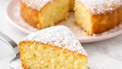 طريقة عمل الكيك العادي أو السادة بـ 3 مكونات فقط: وصفة سهلة وسريعة