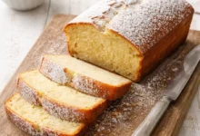 طريقة عمل الكيكة بالزبادي الهشة والطرية: أسرار نجاح الكيك المنزلي