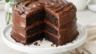 طريقة عمل كيكة الشوكولاتة البسيطة بمقادير اقتصادية وخطوات سهلة